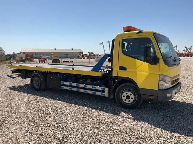 Mitsubishi Canter - Caminhão reboque: foto 4 Mitsubishi Canter - Caminhão reboque: foto 4