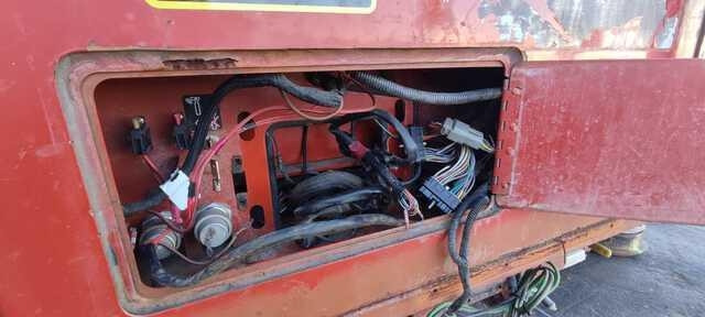 Ditch Witch JT4020AT - Máquina de perfuração direcional: foto 2 Ditch Witch JT4020AT - Máquina de perfuração direcional: foto 2