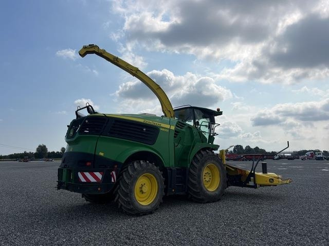 John Deere 9800 - Picadora de forragem automotriz: foto 4 John Deere 9800 - Picadora de forragem automotriz: foto 4
