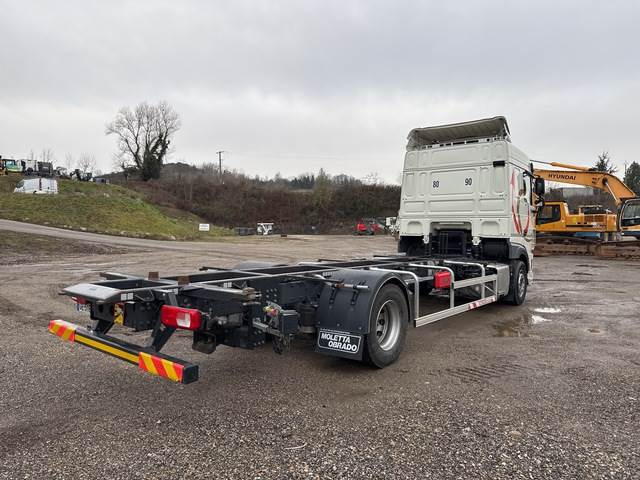 DAF XF450 - Caminhão transportador de contêineres/ Caixa móvel: foto 3 DAF XF450 - Caminhão transportador de contêineres/ Caixa móvel: foto 3
