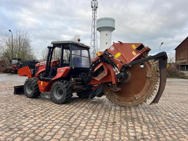 Ditch Witch RT125 - Colocadora de tubagem: foto 2 Ditch Witch RT125 - Colocadora de tubagem: foto 2