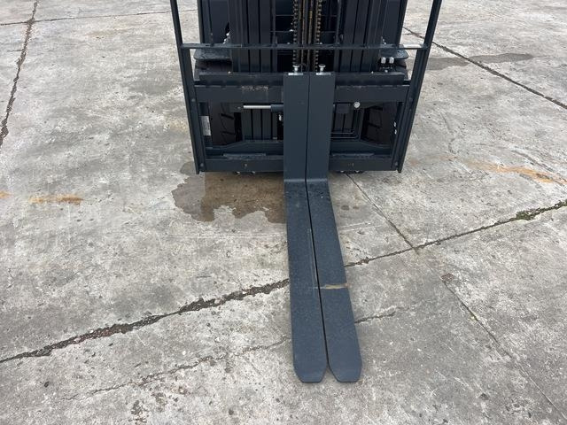 Empilhadeira elétrica Doosan B30X-7 PLUS: foto 12 Empilhadeira elétrica Doosan B30X-7 PLUS: foto 12