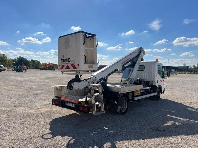 Renault Maxity 120DXI - Caminhão com plataforma aérea: foto 3 Renault Maxity 120DXI - Caminhão com plataforma aérea: foto 3