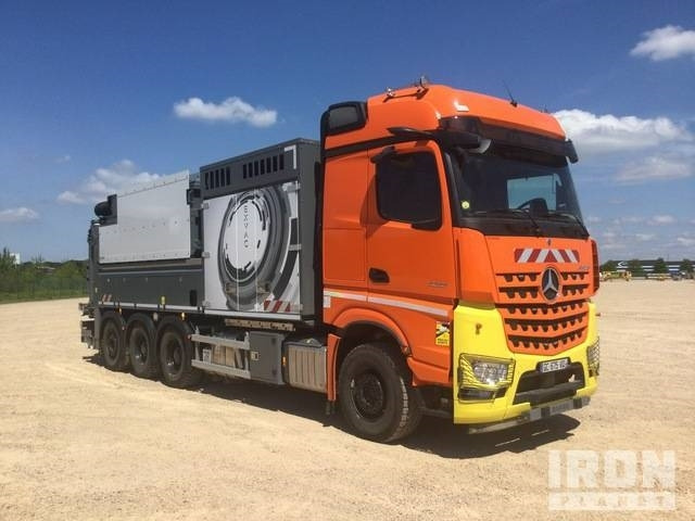 Rivard - Mercedes-Benz EXVAC - Arocs 3253 8x4 - Caminhão limpa fossa: foto 2 Rivard - Mercedes-Benz EXVAC - Arocs 3253 8x4 - Caminhão limpa fossa: foto 2