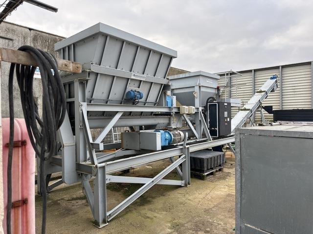 Sofraden MPS250-02 - Equipamento de betão: foto 1 Sofraden MPS250-02 - Equipamento de betão: foto 1