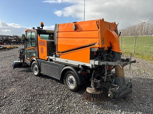 Boschung Pony P4T - Varredora urbana: foto 3 Boschung Pony P4T - Varredora urbana: foto 3