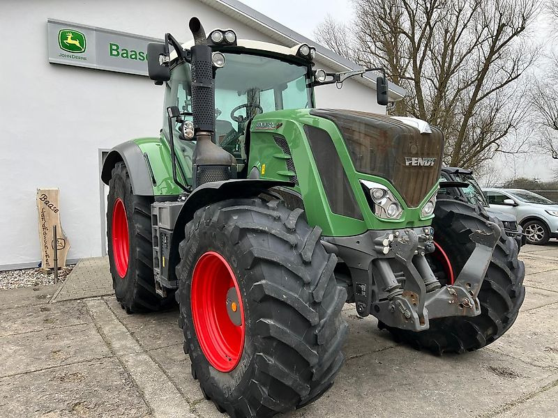Fendt 824 Vario ProfiPlus - Trator: foto 4 Fendt 824 Vario ProfiPlus - Trator: foto 4