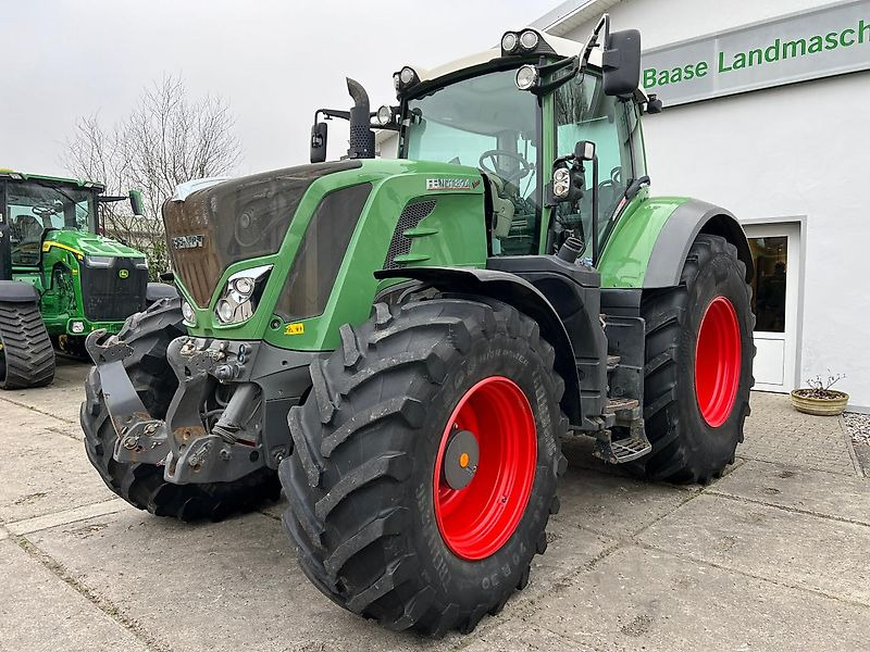 Fendt 824 Vario ProfiPlus - Trator: foto 2 Fendt 824 Vario ProfiPlus - Trator: foto 2