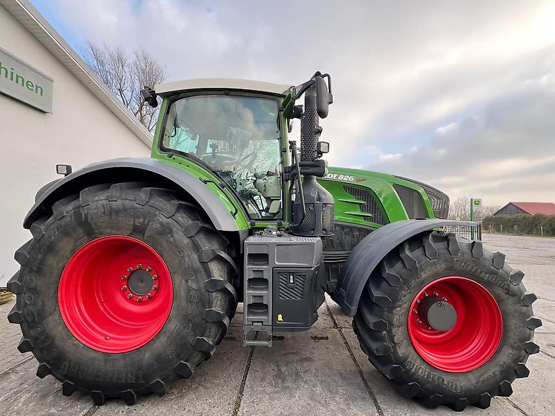 Fendt 826 Vario ProfiPlus NatureGreen - Trator: foto 5 Fendt 826 Vario ProfiPlus NatureGreen - Trator: foto 5