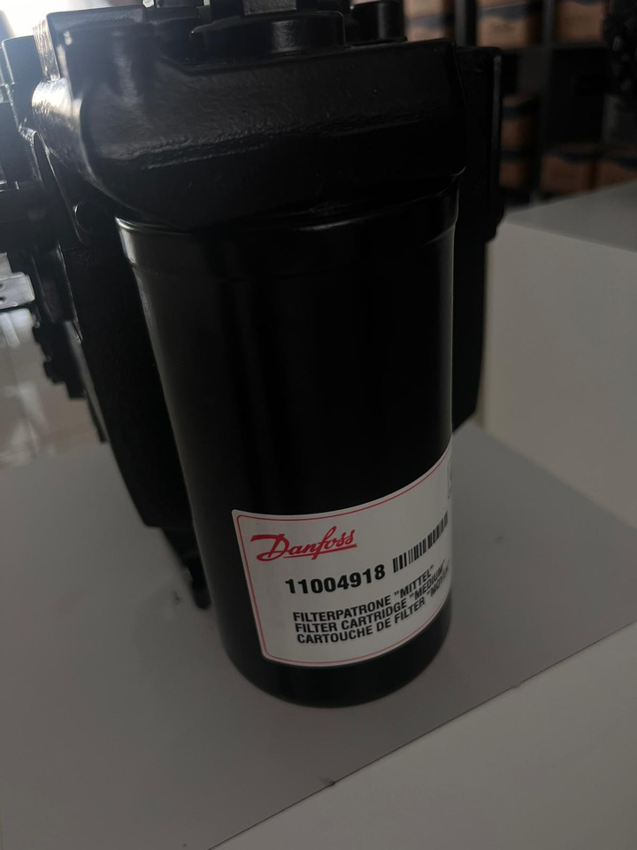 DANFOSS H1P100R B AM1C1ND3HF4NNL42L42 DM26 H1 - Bomba hidráulica de Máquina de construção: foto 3 DANFOSS H1P100R B AM1C1ND3HF4NNL42L42 DM26 H1 - Bomba hidráulica de Máquina de construção: foto 3