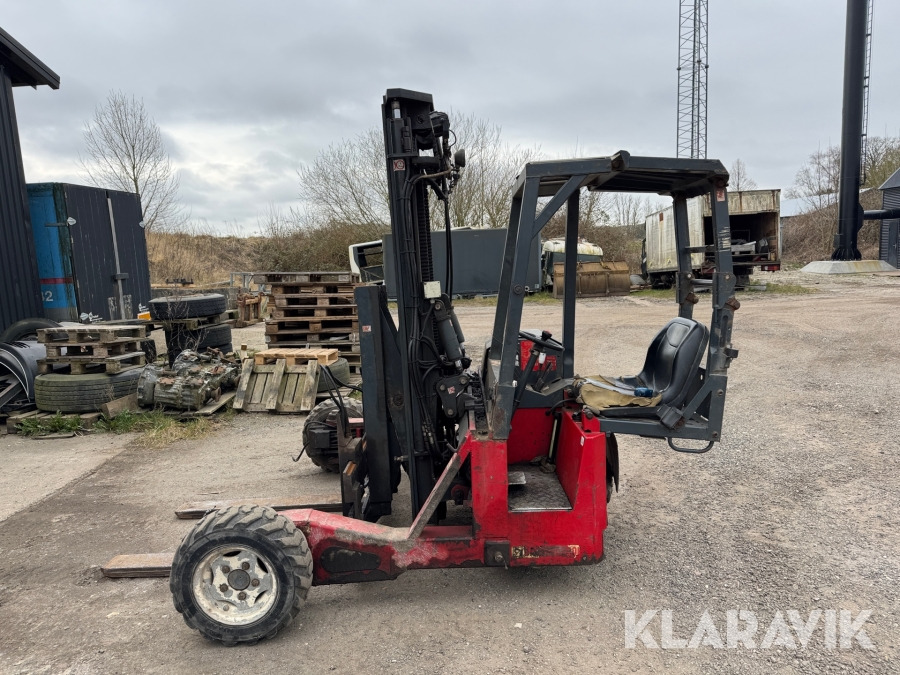 Medbringer truck Moffett M4 25.4 - Equipamento de movimentação: foto 5 Medbringer truck Moffett M4 25.4 - Equipamento de movimentação: foto 5