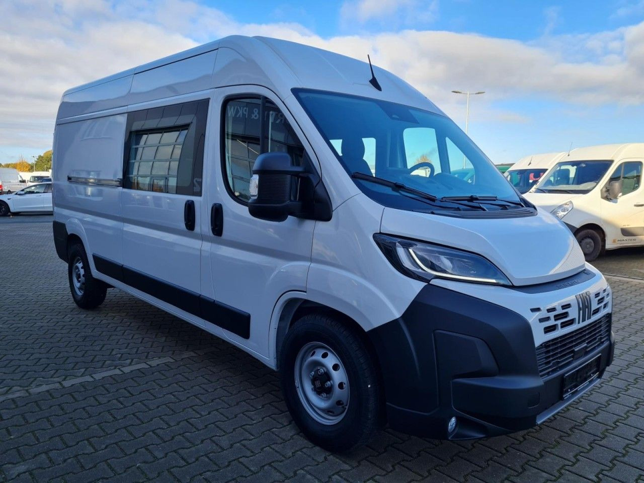 Fiat Ducato 35 Kasten Doka 6-Sitze L3H2 AG KLIMA Navi - Furgão, Carrinha cabine dupla: foto 3 Fiat Ducato 35 Kasten Doka 6-Sitze L3H2 AG KLIMA Navi - Furgão, Carrinha cabine dupla: foto 3