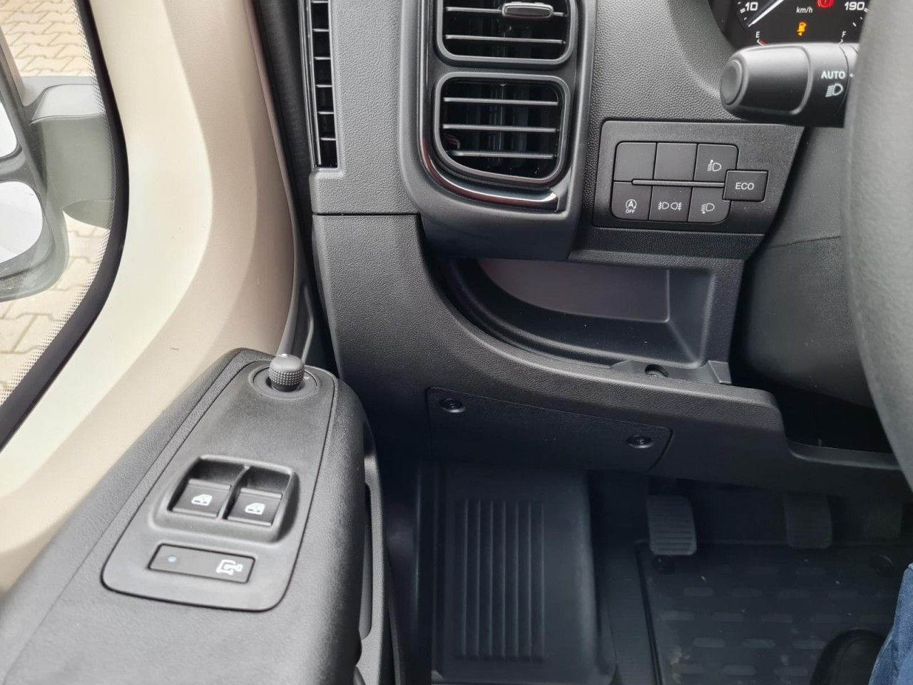 Furgão, Carrinha cabine dupla Fiat Ducato 35 Kasten Doka 7-Sitze 2x Schiebetür Maxi: foto 17