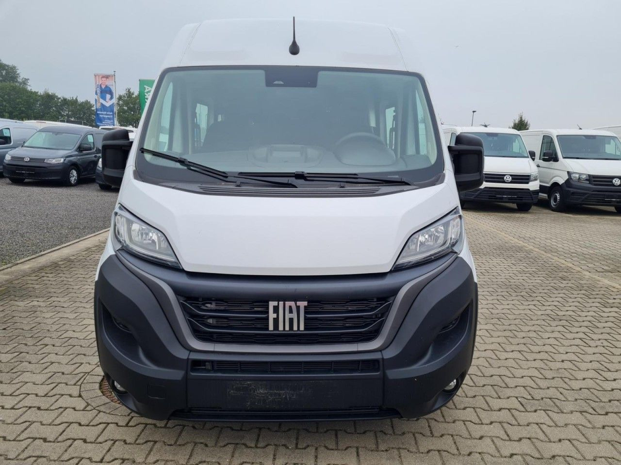 Fiat Ducato 35 Kasten Doka 7-Sitze 2x Schiebetür Maxi - Furgão, Carrinha cabine dupla: foto 2 Fiat Ducato 35 Kasten Doka 7-Sitze 2x Schiebetür Maxi - Furgão, Carrinha cabine dupla: foto 2