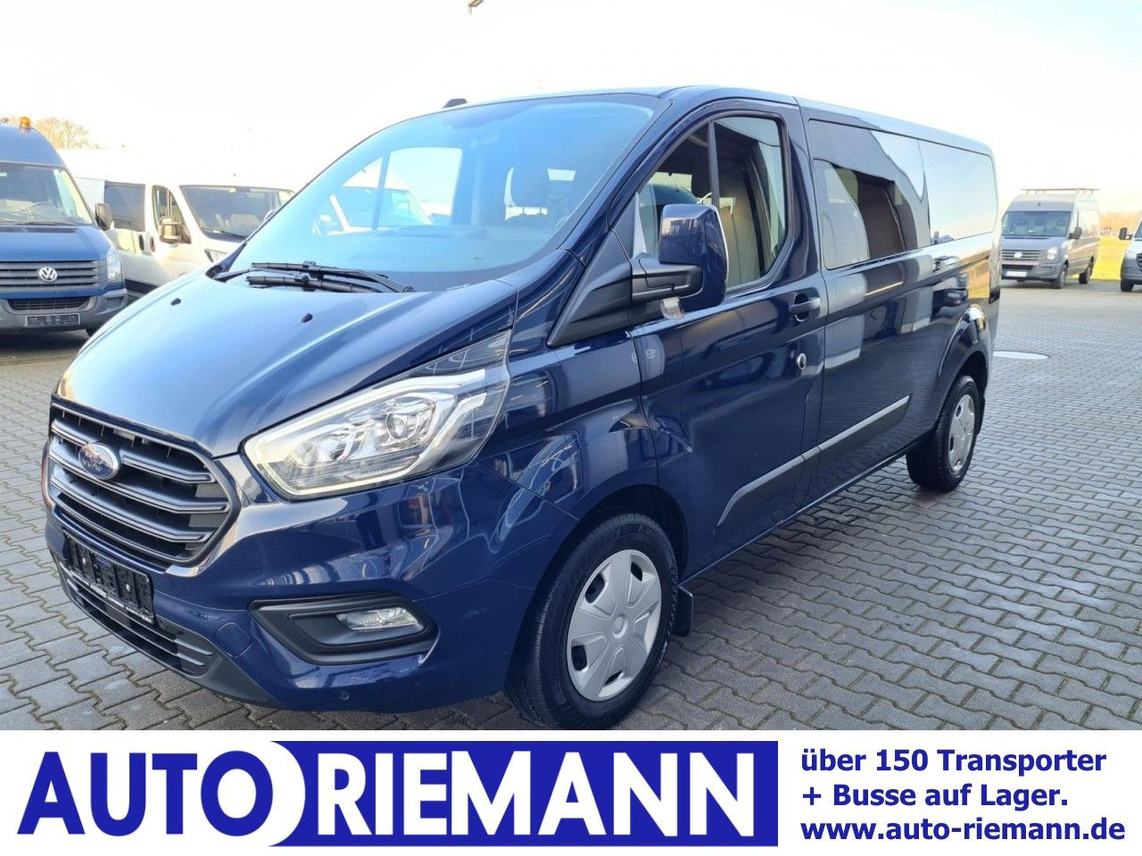 Ford Custom Kombi 320 L2 Trend 9 Sitze KLIMA PDC TEMP - Furgão de passageiros: foto 1 Ford Custom Kombi 320 L2 Trend 9 Sitze KLIMA PDC TEMP - Furgão de passageiros: foto 1