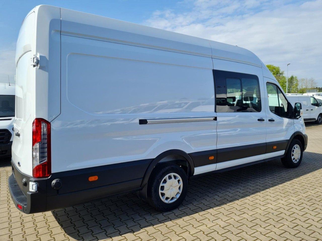Ford Transit 350 Kasten Doka L4H3 Trend Mixto RWD - Furgão, Carrinha cabine dupla: foto 4 Ford Transit 350 Kasten Doka L4H3 Trend Mixto RWD - Furgão, Carrinha cabine dupla: foto 4