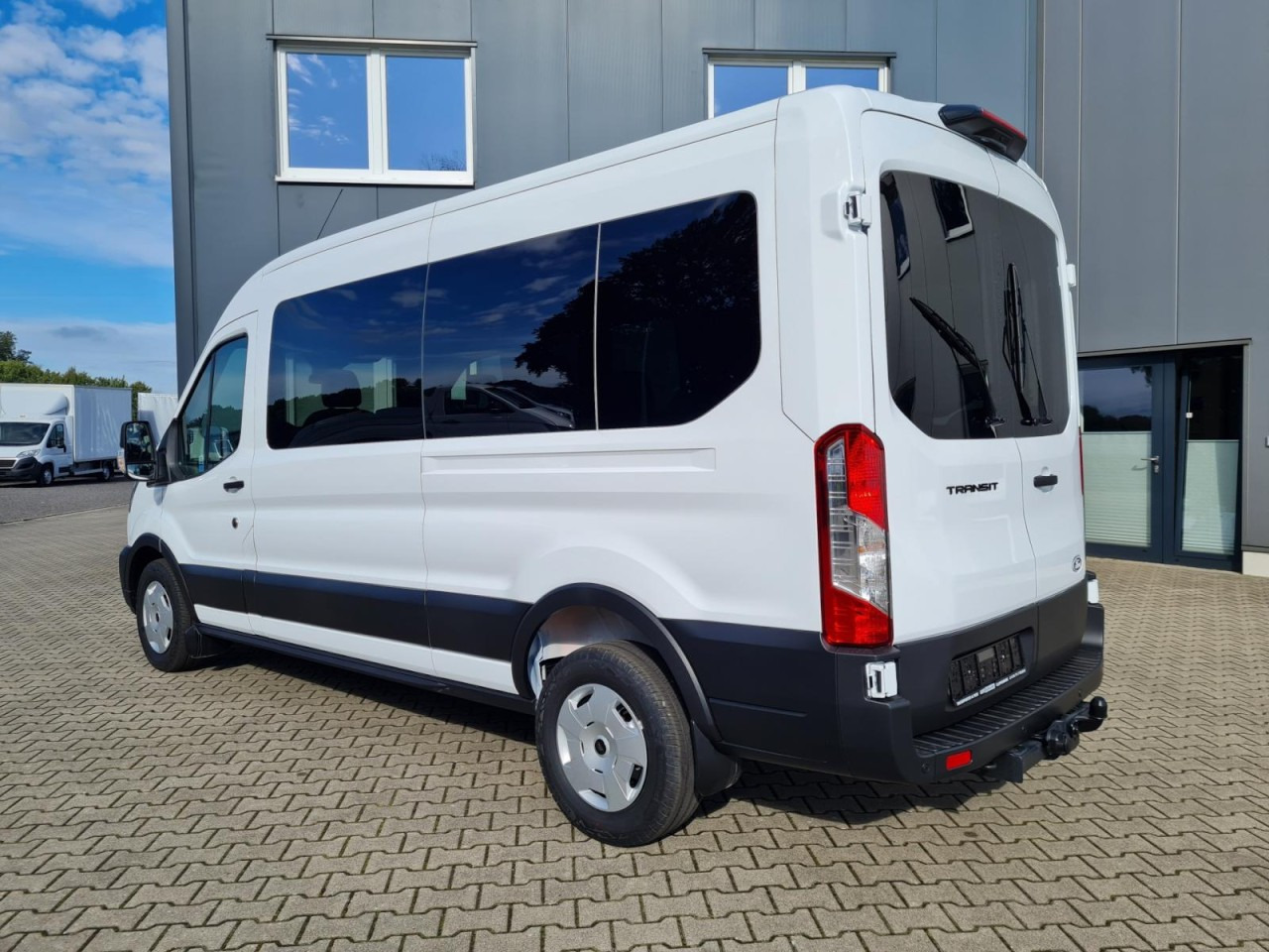 Ford Transit 350 Kombi TDCi L3 AG Trend 9 Sitze AHK KAMERA - Micro-ônibus, Furgão de passageiros: foto 4 Ford Transit 350 Kombi TDCi L3 AG Trend 9 Sitze AHK KAMERA - Micro-ônibus, Furgão de passageiros: foto 4