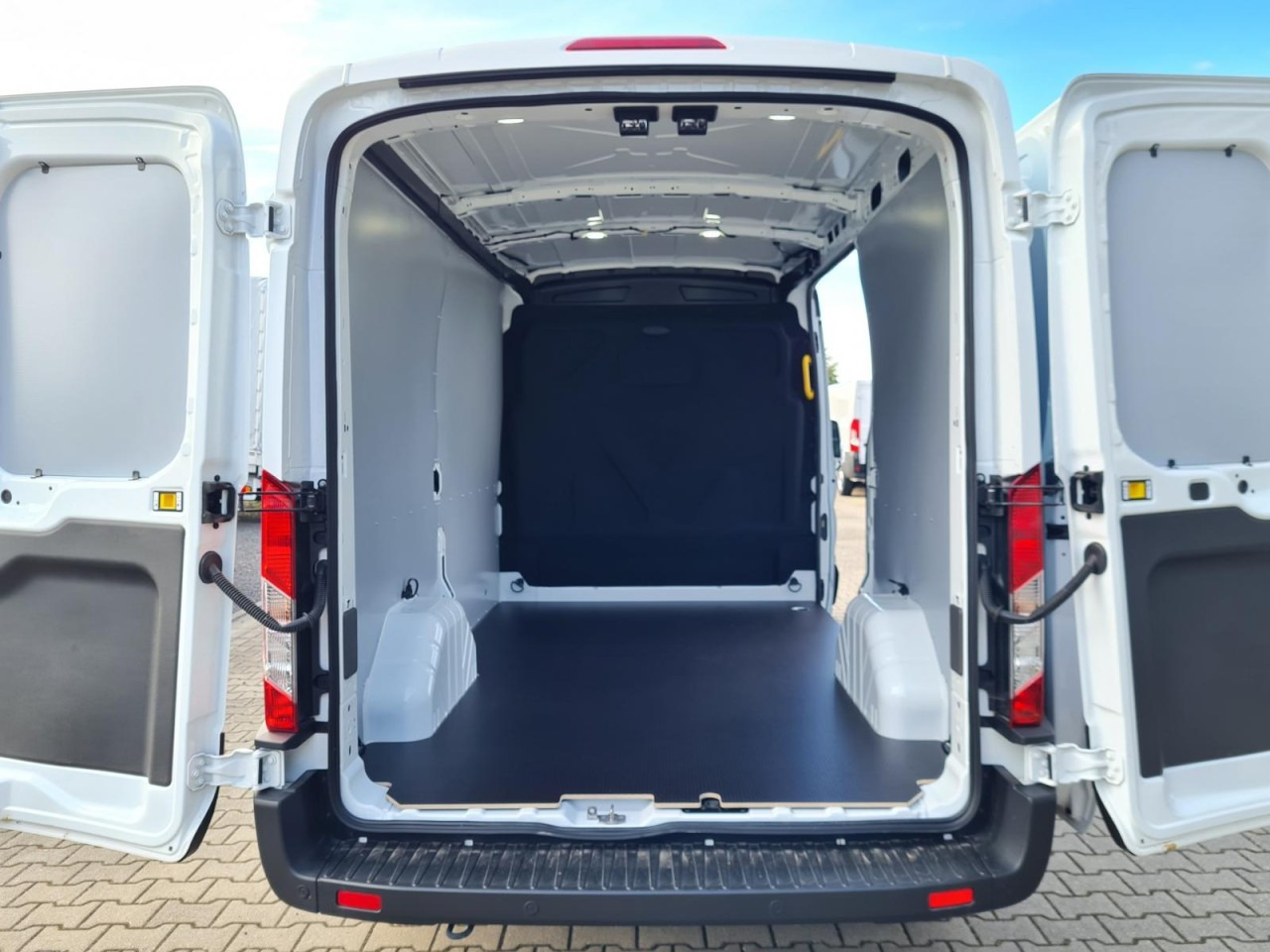 Furgão compacto Ford Transit Kasten TDCi L2H2 Trend Klima Holzverkleid.: foto 20