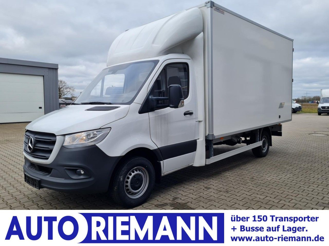 Mercedes-Benz Sprinter 315 Koffer lang MBux KLIMA NAVI TEMPOMA - Carrinha de contentor: foto 1 Mercedes-Benz Sprinter 315 Koffer lang MBux KLIMA NAVI TEMPOMA - Carrinha de contentor: foto 1