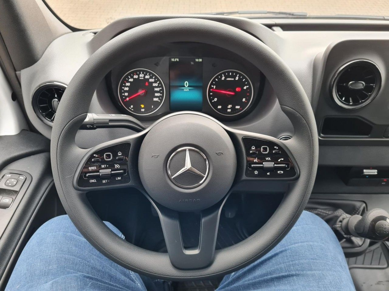 Carrinha de contentor Mercedes-Benz Sprinter 315 Koffer lang MBux KLIMA NAVI TEMPOMA: foto 8