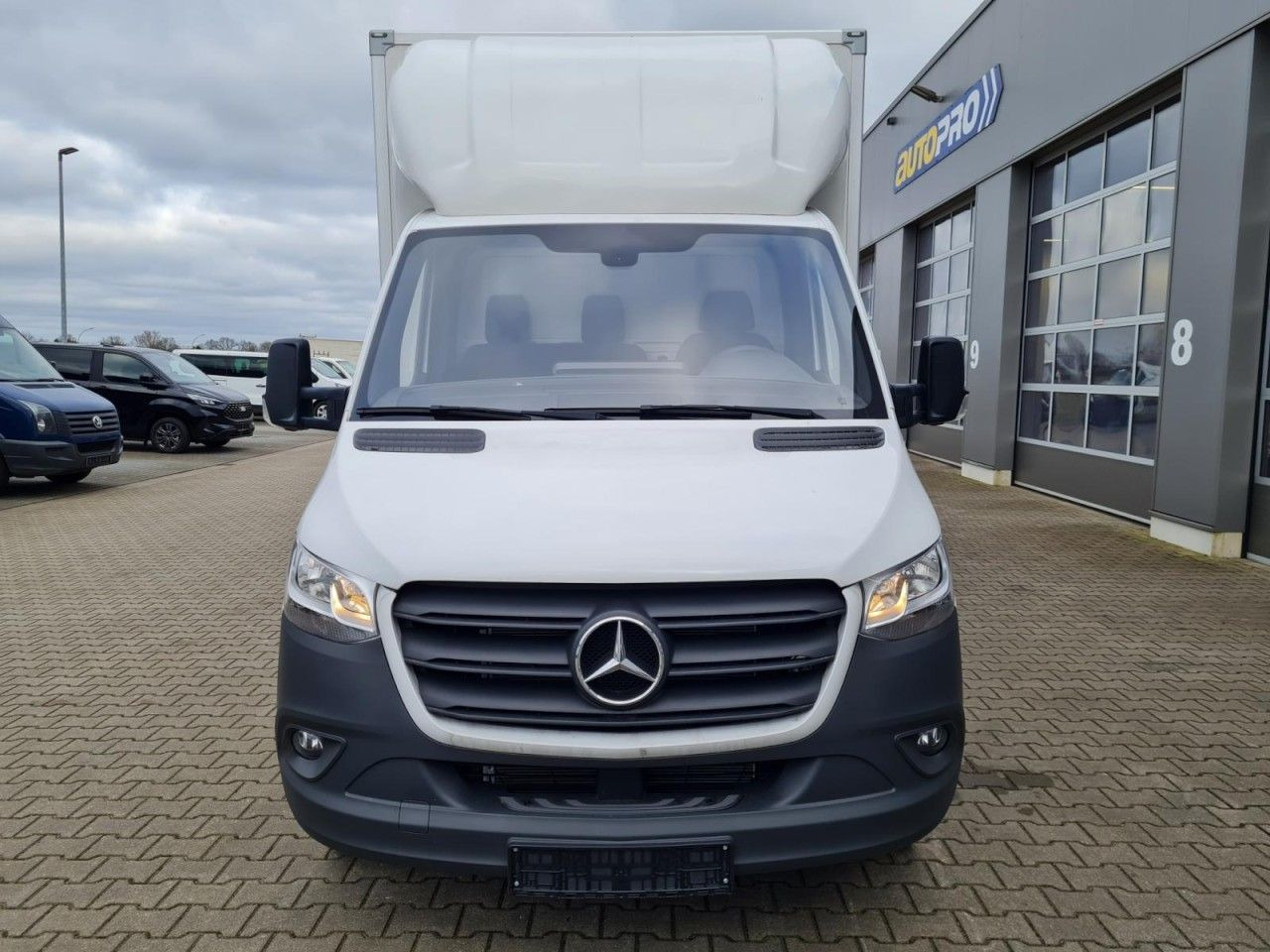 Mercedes-Benz Sprinter 315 Koffer lang MBux KLIMA NAVI TEMPOMA - Carrinha de contentor: foto 2 Mercedes-Benz Sprinter 315 Koffer lang MBux KLIMA NAVI TEMPOMA - Carrinha de contentor: foto 2