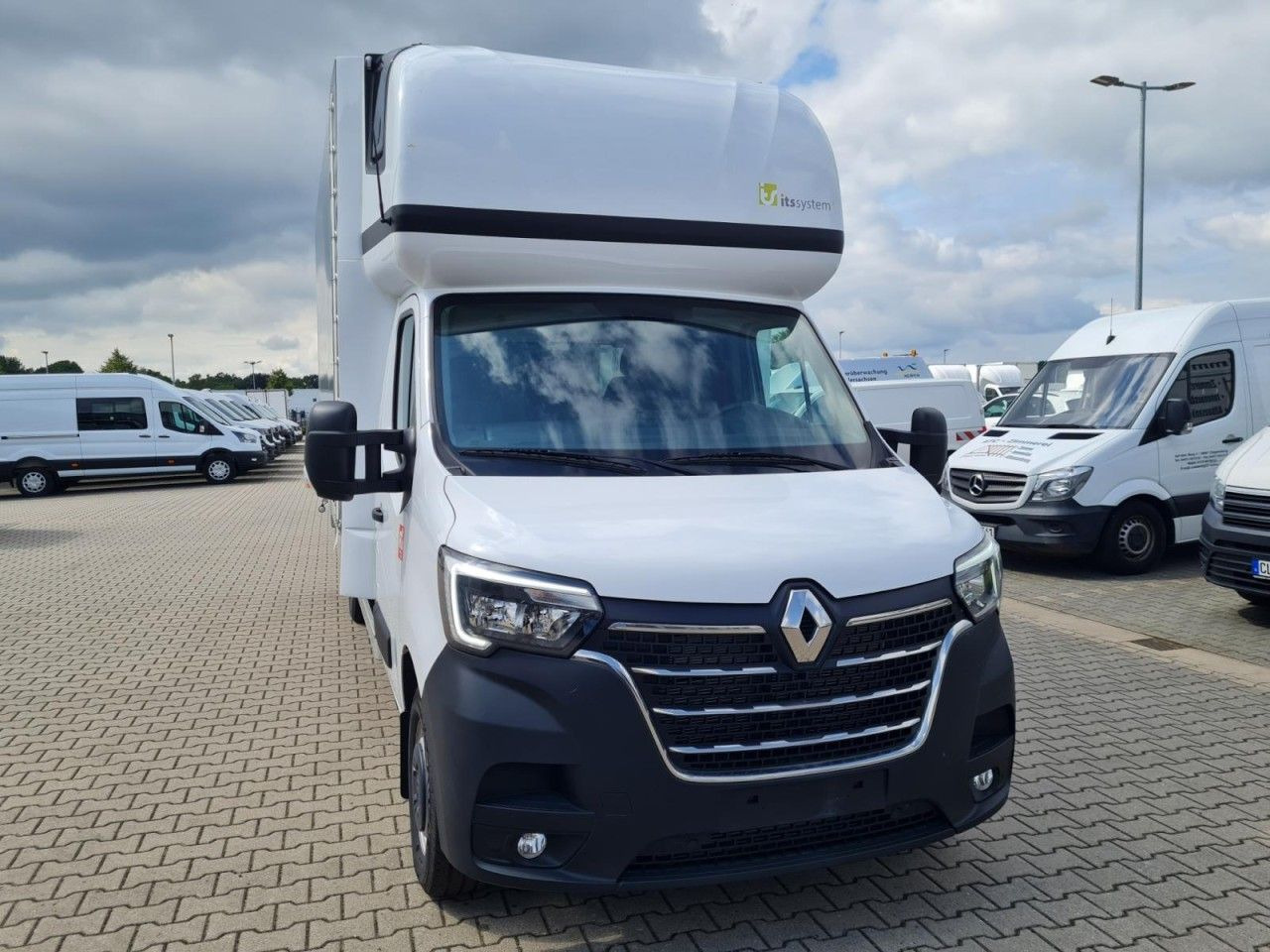 Renault Master 3,5 Pritsche Schiebe Plane Schlafkab. - Furgão de toldo: foto 2 Renault Master 3,5 Pritsche Schiebe Plane Schlafkab. - Furgão de toldo: foto 2