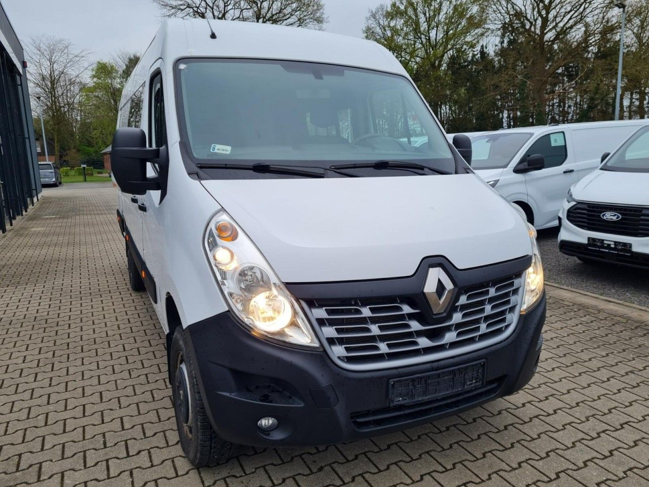 Renault Master 3,5t Kasten Doka dCi 130 L4H2 4x4 Allrad - Furgão, Carrinha cabine dupla: foto 2 Renault Master 3,5t Kasten Doka dCi 130 L4H2 4x4 Allrad - Furgão, Carrinha cabine dupla: foto 2