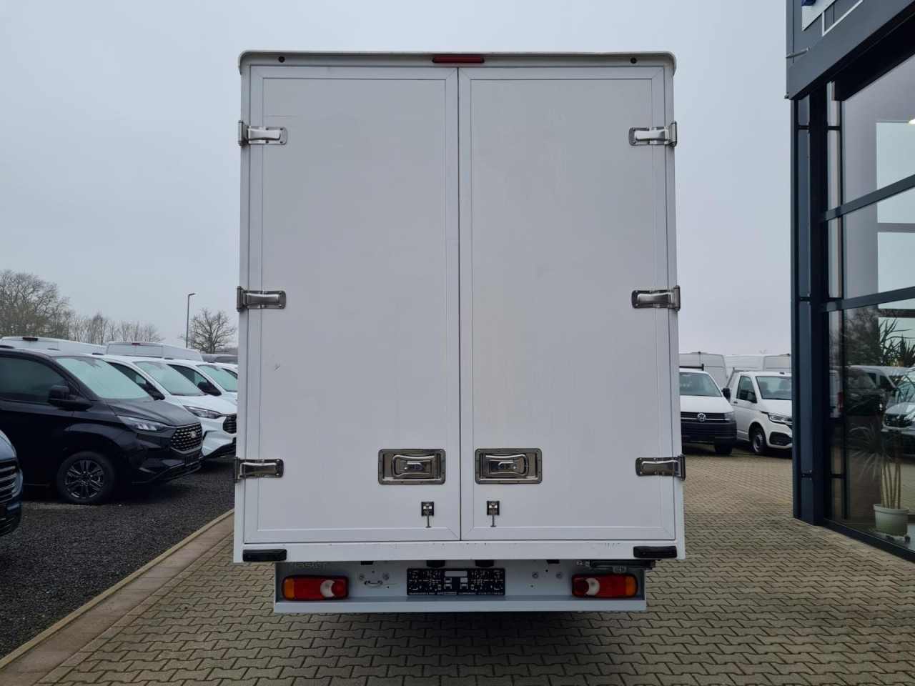 Renault Master 3.5t Möbel Koffer mit 10 Pal. Plätze TEMPOMAT - Carrinha de contentor: foto 5 Renault Master 3.5t Möbel Koffer mit 10 Pal. Plätze TEMPOMAT - Carrinha de contentor: foto 5