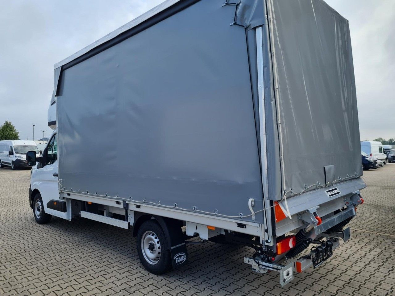 Renault Master Pritsche 2x Schiebe Plane Schlafkab LBW - Furgão de toldo: foto 3 Renault Master Pritsche 2x Schiebe Plane Schlafkab LBW - Furgão de toldo: foto 3