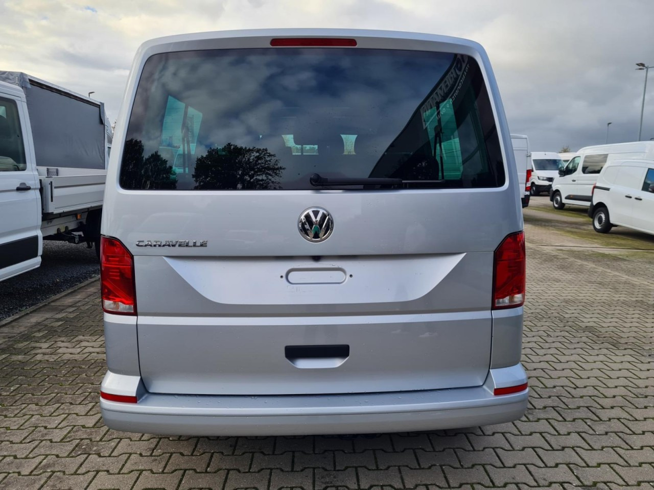VW Volkswagen T6.1 Caravelle TDI lang 9 Sitzer 2 Schiebetüren Trendl. - Micro-ônibus, Furgão de passageiros: foto 5 VW Volkswagen T6.1 Caravelle TDI lang 9 Sitzer 2 Schiebetüren Trendl. - Micro-ônibus, Furgão de passageiros: foto 5