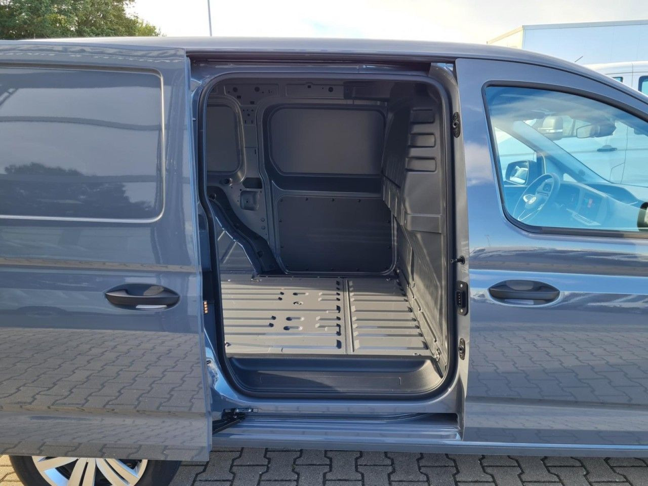 Volkswagen Caddy Kasten Cargo TDI Maxi PDC KLIMA TEMPOMAT - Furgão compacto: foto 5 Volkswagen Caddy Kasten Cargo TDI Maxi PDC KLIMA TEMPOMAT - Furgão compacto: foto 5