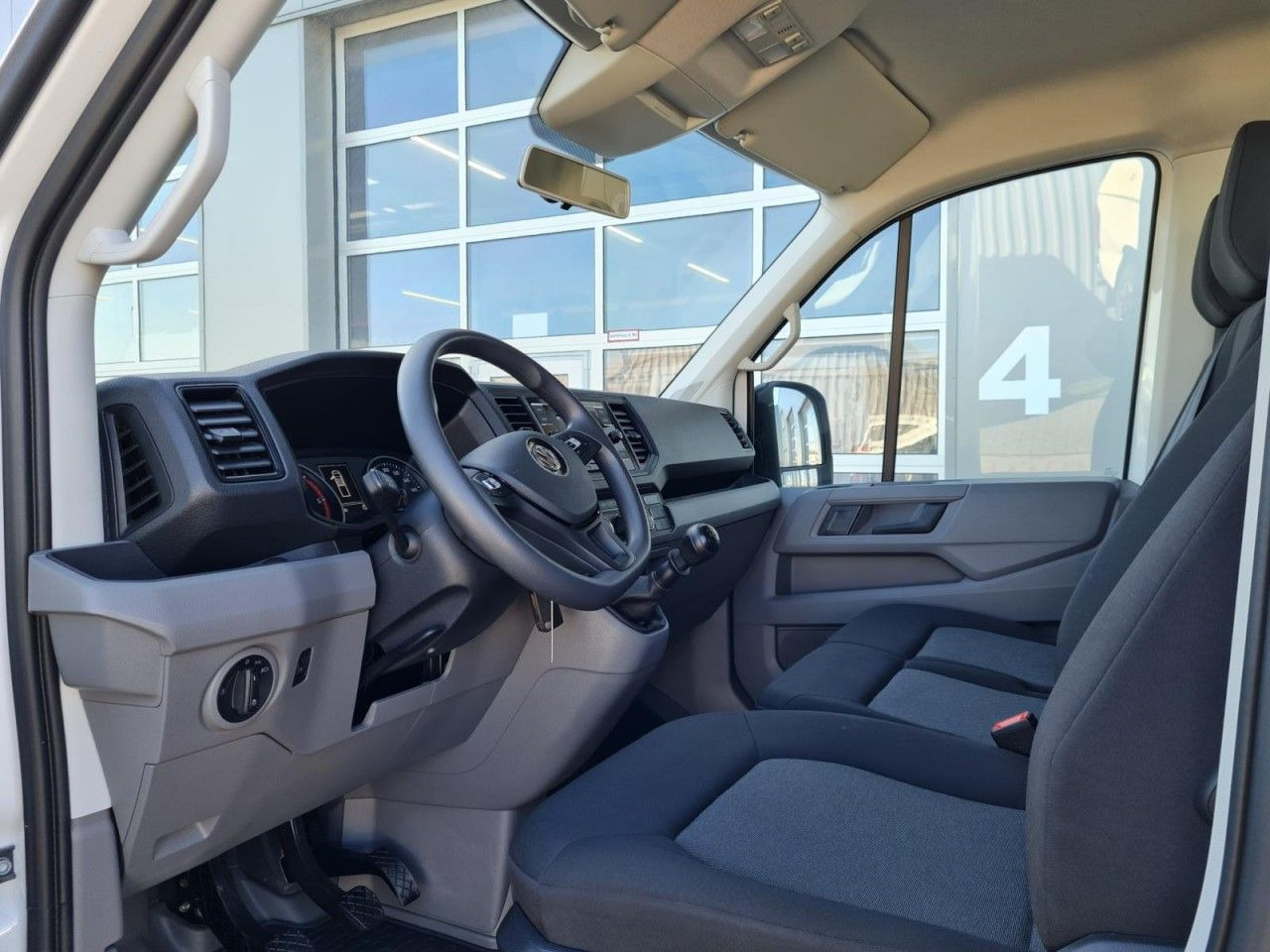 Volkswagen Crafter 35 Doka Maxi lang 7-Sitze AHK KLIMA KOMF - Furgão caixa aberta: foto 2 Volkswagen Crafter 35 Doka Maxi lang 7-Sitze AHK KLIMA KOMF - Furgão caixa aberta: foto 2