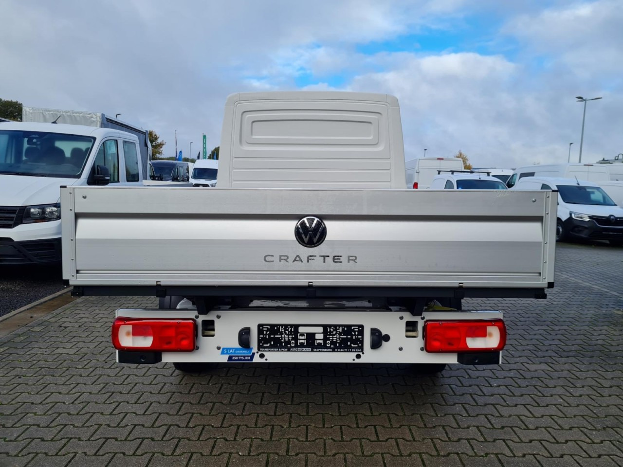 Volkswagen Crafter 35 Doka TDI Pritsche MR KLIMA TEMPOMAT - Furgão caixa aberta, Carrinha cabine dupla: foto 5 Volkswagen Crafter 35 Doka TDI Pritsche MR KLIMA TEMPOMAT - Furgão caixa aberta, Carrinha cabine dupla: foto 5