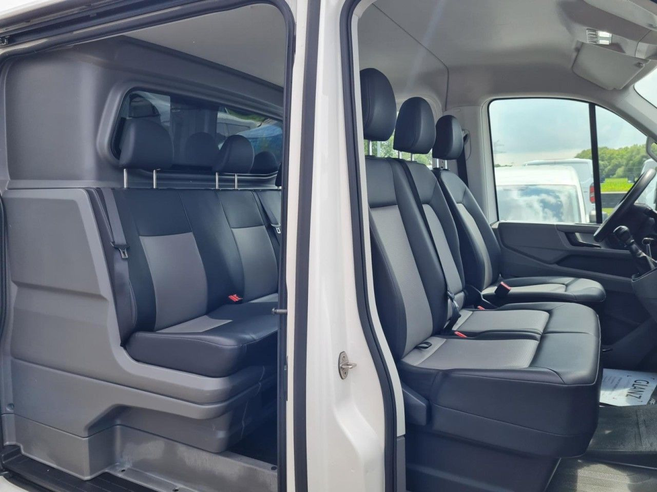 Volkswagen Crafter 35 Kasten Plus Doka mixto TDI L2H2 AHK - Furgão, Carrinha cabine dupla: foto 4 Volkswagen Crafter 35 Kasten Plus Doka mixto TDI L2H2 AHK - Furgão, Carrinha cabine dupla: foto 4
