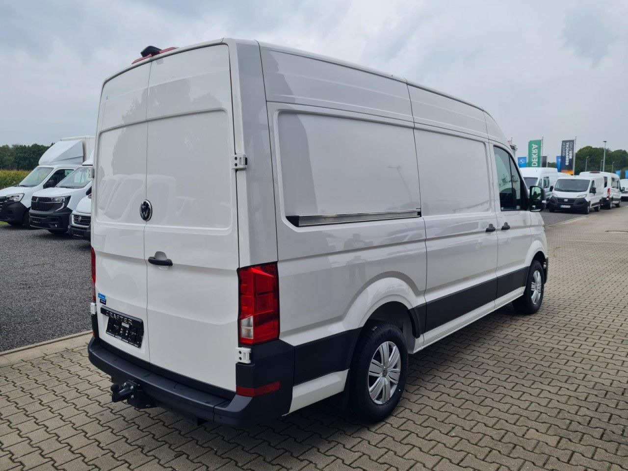 Volkswagen Crafter 35 Kasten TDI MR AHK ERGO LED TEMPOMAT - Furgão: foto 5 Volkswagen Crafter 35 Kasten TDI MR AHK ERGO LED TEMPOMAT - Furgão: foto 5