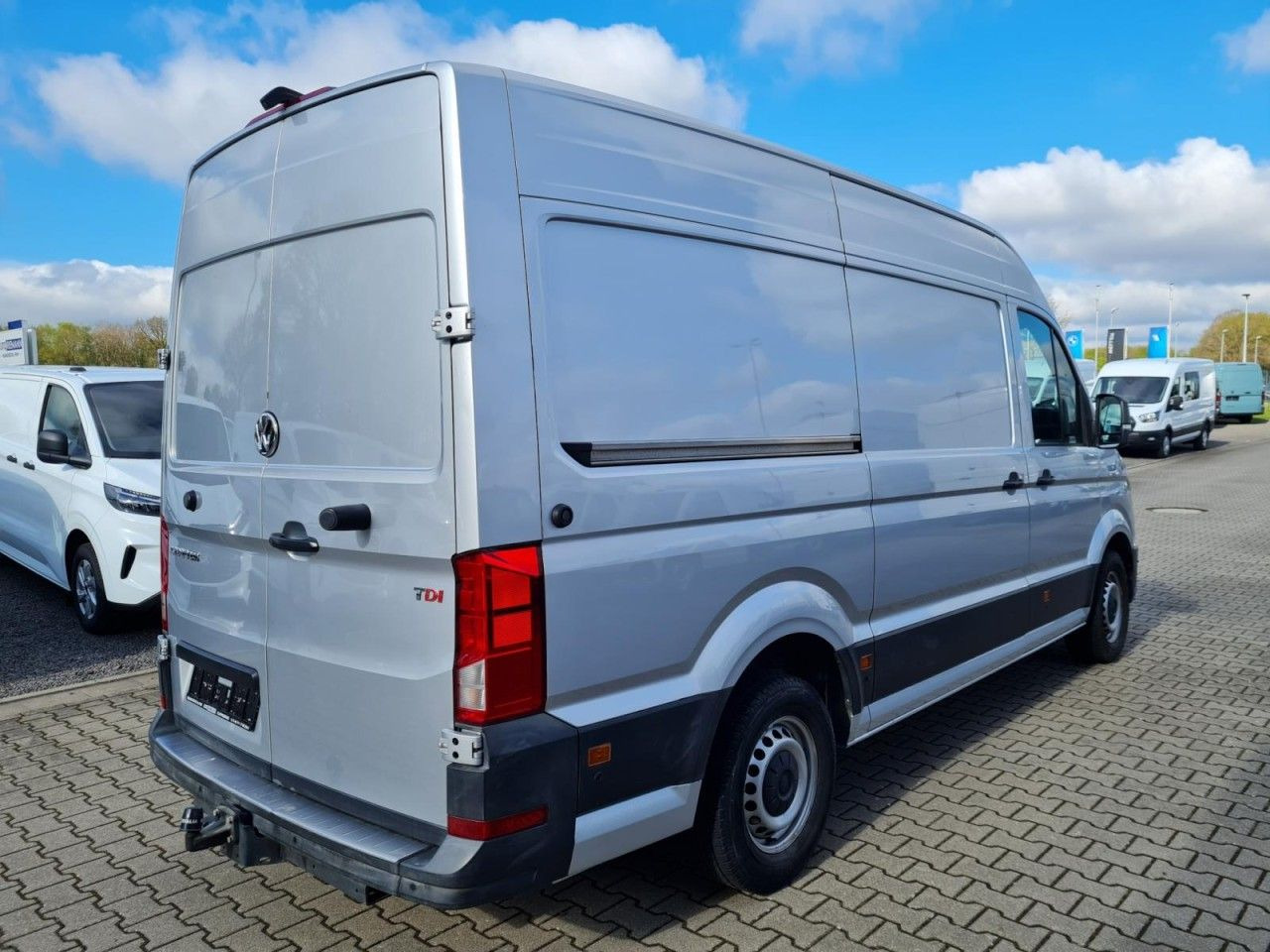 Volkswagen Crafter 35 Kasten TDI MR hoch NAVI KLIMA TEMPOMA - Furgão: foto 4 Volkswagen Crafter 35 Kasten TDI MR hoch NAVI KLIMA TEMPOMA - Furgão: foto 4