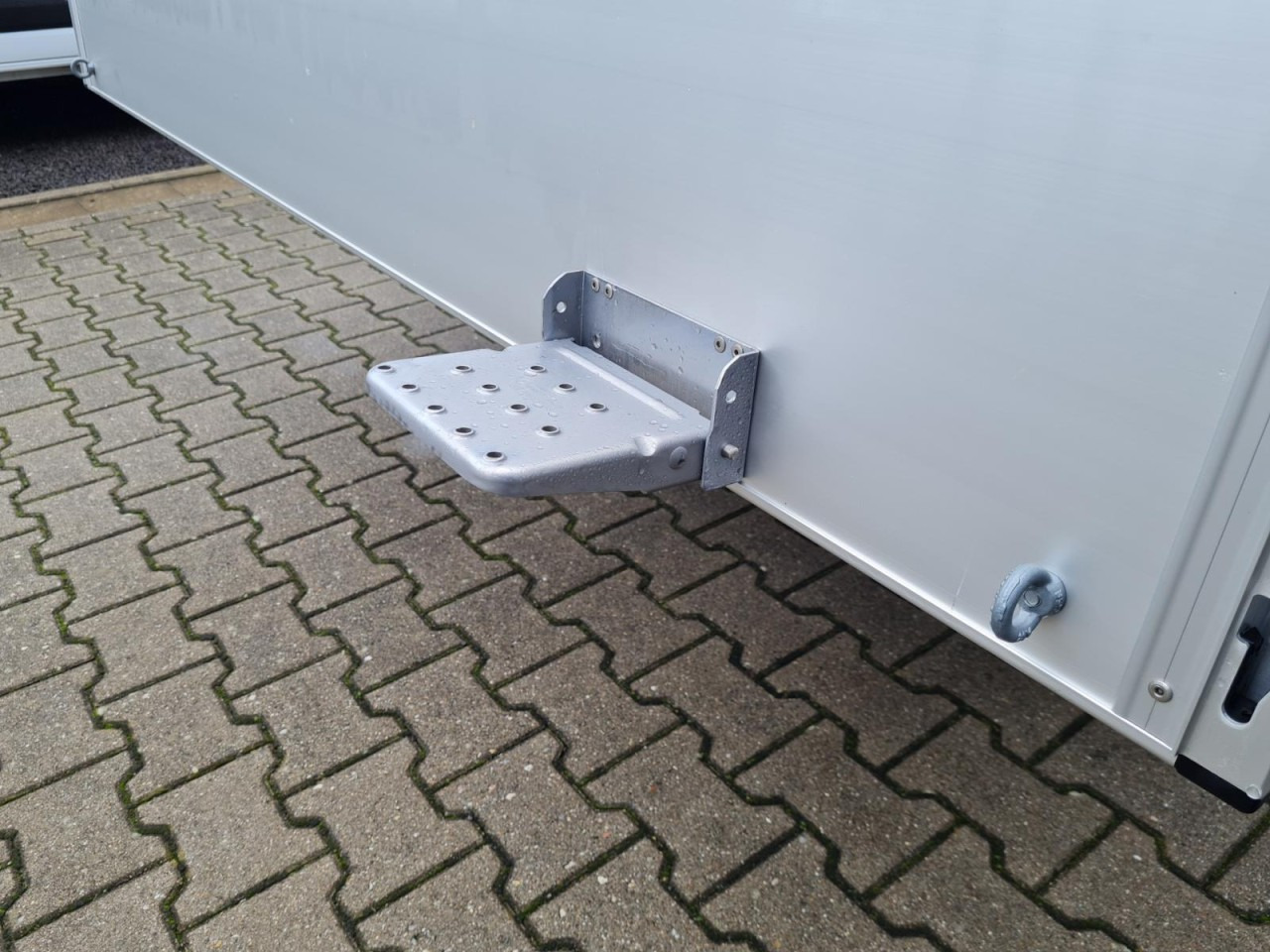 Locação de  Volkswagen Crafter 35 Pritsche TDI Pritsche L4 KLIMA TEMPOMAT Volkswagen Crafter 35 Pritsche TDI Pritsche L4 KLIMA TEMPOMAT: foto 15