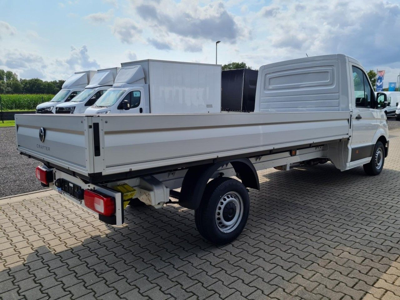 Volkswagen Crafter 35 Pritsche TDi L4 lang KLIMA TEMPOMAT - Furgão caixa aberta: foto 4 Volkswagen Crafter 35 Pritsche TDi L4 lang KLIMA TEMPOMAT - Furgão caixa aberta: foto 4