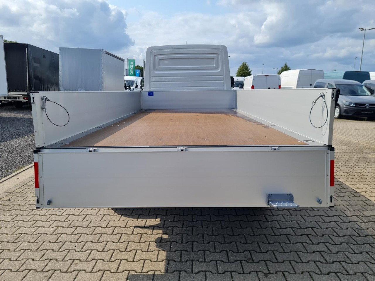 Volkswagen Crafter 35 Pritsche TDi L4 lang KLIMA TEMPOMAT - Furgão caixa aberta: foto 5 Volkswagen Crafter 35 Pritsche TDi L4 lang KLIMA TEMPOMAT - Furgão caixa aberta: foto 5