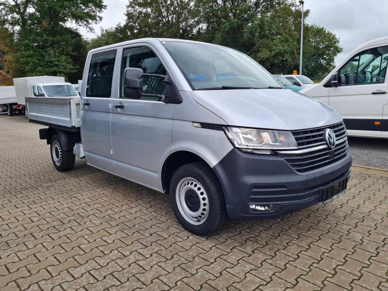 Volkswagen T6.1 Doka Pritsche Plane 6-Sitze Klima Komfort - Furgão de toldo, Carrinha cabine dupla: foto 3 Volkswagen T6.1 Doka Pritsche Plane 6-Sitze Klima Komfort - Furgão de toldo, Carrinha cabine dupla: foto 3