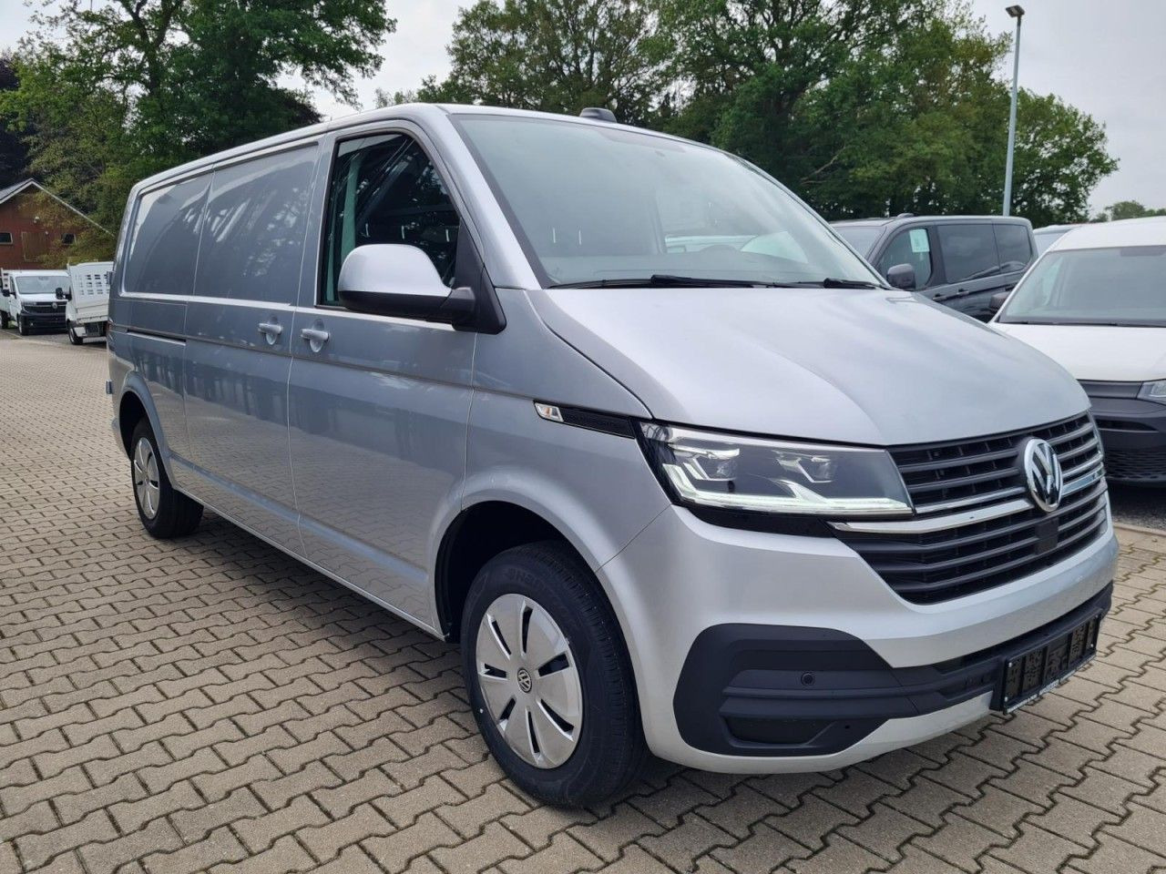 Volkswagen T6.1 Kasten TDI lang DSG LED KAMERA TEMPOMAT - Furgão compacto: foto 3 Volkswagen T6.1 Kasten TDI lang DSG LED KAMERA TEMPOMAT - Furgão compacto: foto 3