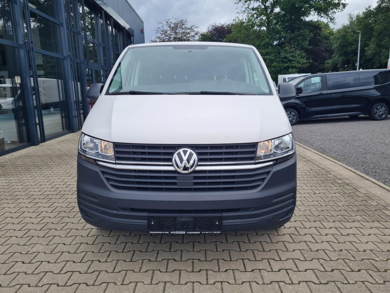 Volkswagen T6.1 Kasten TDi lang Flügeltüren KLIMA Verkleidungen - Furgão compacto: foto 2 Volkswagen T6.1 Kasten TDi lang Flügeltüren KLIMA Verkleidungen - Furgão compacto: foto 2