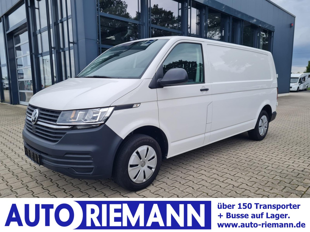 Volkswagen T6.1 Kasten TDi lang Flügeltüren KLIMA Verkleidungen - Furgão compacto: foto 1 Volkswagen T6.1 Kasten TDi lang Flügeltüren KLIMA Verkleidungen - Furgão compacto: foto 1