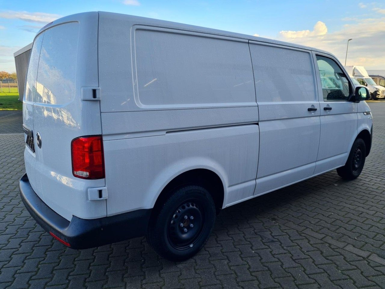 Volkswagen T6.1 Kasten lang DSG KLIMA KOMFORT ACC TEMPO PDC - Furgão compacto: foto 4 Volkswagen T6.1 Kasten lang DSG KLIMA KOMFORT ACC TEMPO PDC - Furgão compacto: foto 4