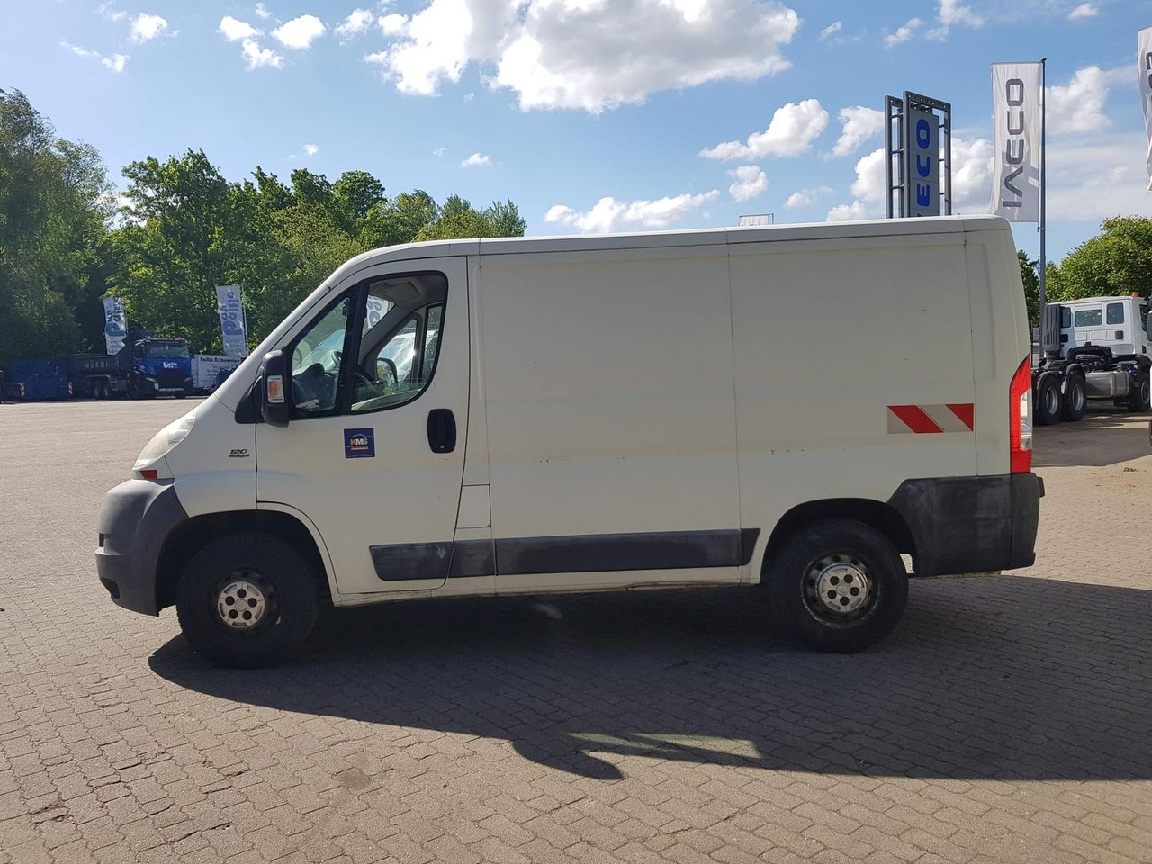 Fiat Ducato Kastenwagen 120 MULTIJET Radio+AHK 88... - Furgão compacto: foto 2 Fiat Ducato Kastenwagen 120 MULTIJET Radio+AHK 88... - Furgão compacto: foto 2