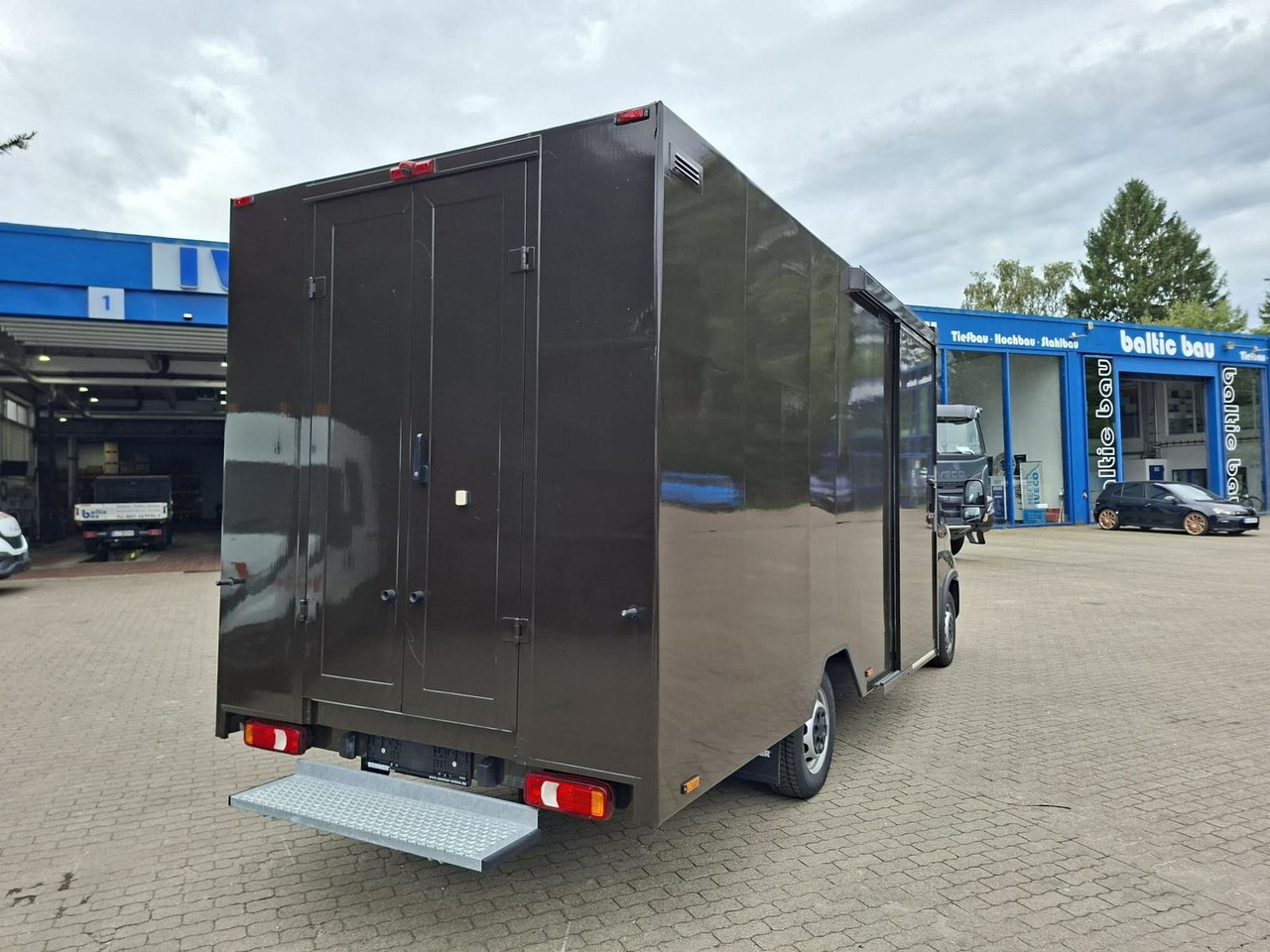 Iveco Daily 35S16A8 Integralkoffer, Kamera, Automat... - Carrinha de contentor: foto 5 Iveco Daily 35S16A8 Integralkoffer, Kamera, Automat... - Carrinha de contentor: foto 5