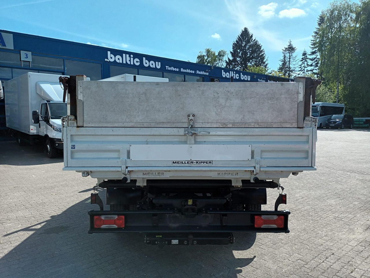 Iveco Daily 70C18H Meiler Kipper Dreiseitenkipper 1... - Furgão basculante: foto 4 Iveco Daily 70C18H Meiler Kipper Dreiseitenkipper 1... - Furgão basculante: foto 4