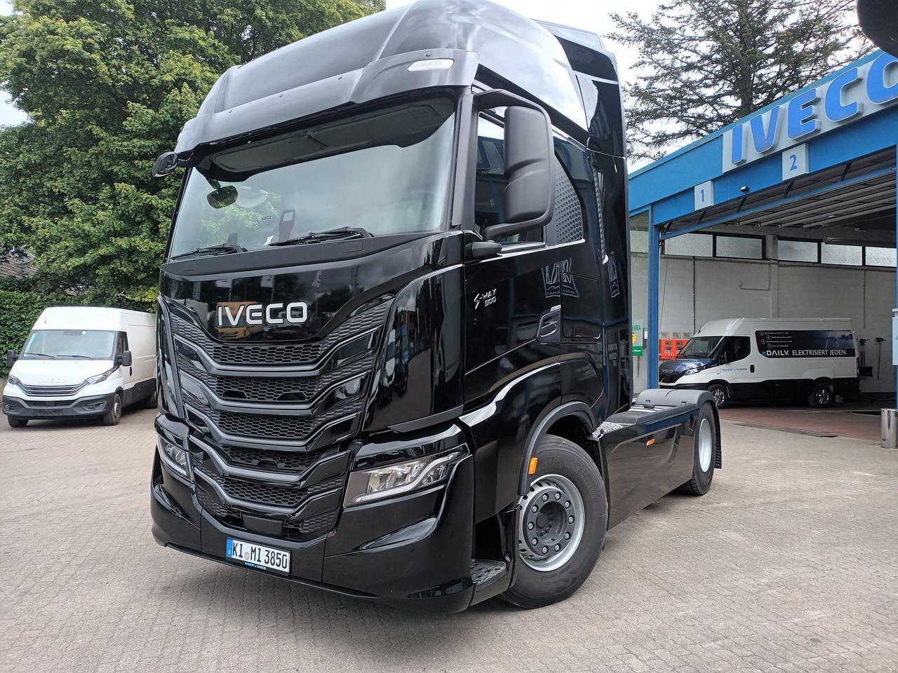 Iveco X-Way S-Way Sattelzugmaschine 500PS 18-20t zG... - Tractor: foto 1 Iveco X-Way S-Way Sattelzugmaschine 500PS 18-20t zG... - Tractor: foto 1
