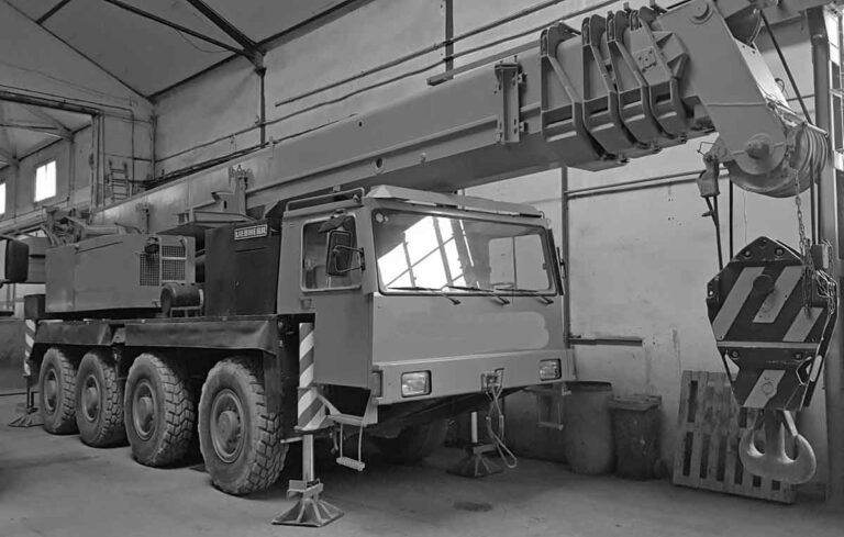Liebherr LTM1070 – mobile crane / Mobilkran - Guindaste móvel: foto 1 Liebherr LTM1070 – mobile crane / Mobilkran - Guindaste móvel: foto 1