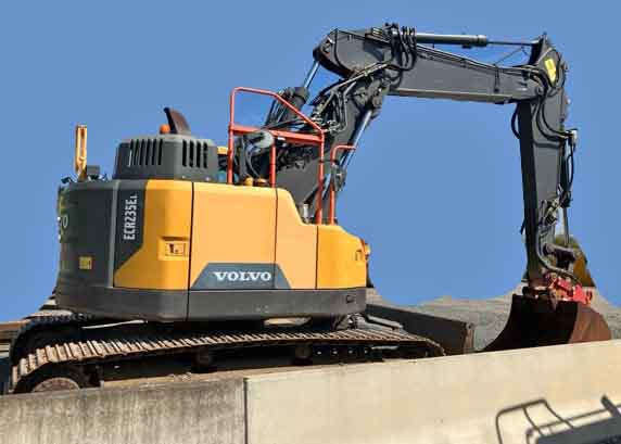Volvo ECR235 E – excavator / Kettenbagger - Escavadeira: foto 1 Volvo ECR235 E – excavator / Kettenbagger - Escavadeira: foto 1
